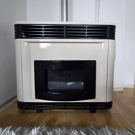 Cozy Nest Hideaway Near Grand Boulevard Bus Line 9 公寓 布达佩斯