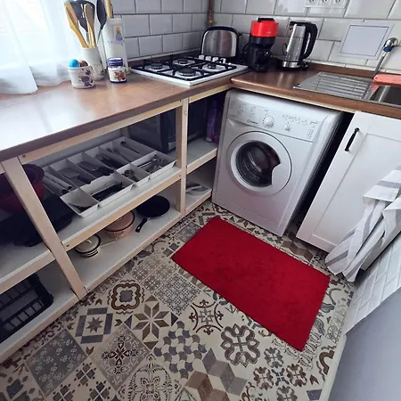 公寓 Cozy Nest Hideaway Near Grand Boulevard Bus Line 9 *