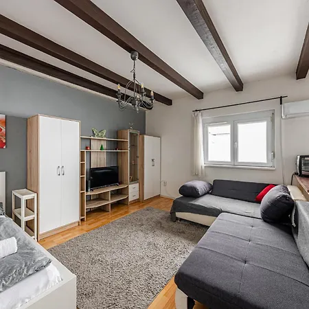 Apartmán Cozy Nest Hideaway With Ac Near Grand Boulevard