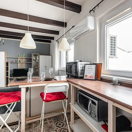 Cozy Nest Hideaway With Ac Near Grand Boulevard Budapešť