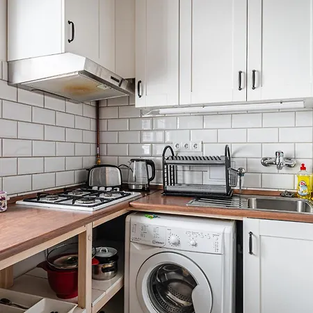 Cozy Nest Hideaway With Ac Near Grand Boulevard Apartmán