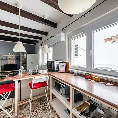 Lägenhet Cozy Nest Hideaway With Ac Near Grand Boulevard