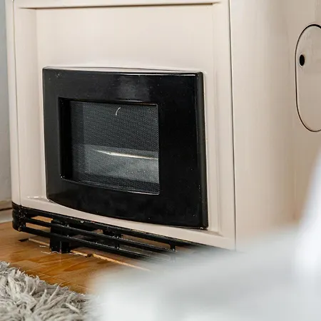 Cozy Nest Hideaway With Ac Near Grand Boulevard Lägenhet