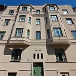 Cozy Nest Hideaway With Ac Near Grand Boulevard *