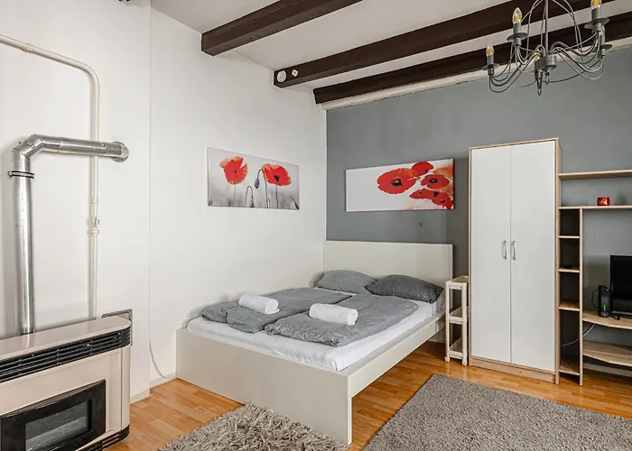 Appartamento Cozy Nest Hideaway Near Grand Boulevard Bus Line 9 *