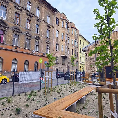 Апартаменты Cozy Nest Hideaway Будапешт